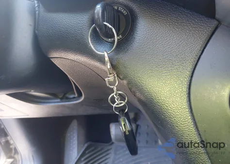 2015 Jeep Cherokee Latitude z USA, uszkodzony, nr VIN 1C4PJLCS8FW783004